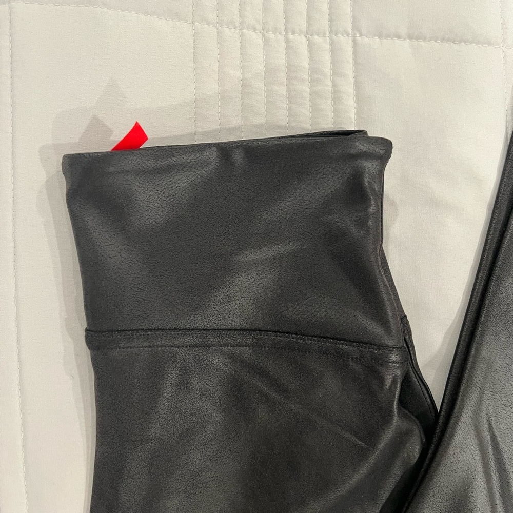 SPANX Petite Medium Black Faux Leather Leggings - Picture 4 of 7